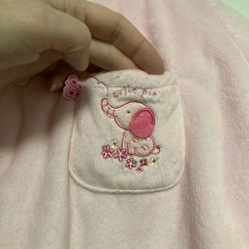 *Carter’s New Pink 0-6 Months Light Pink Velour Hooded Infant Snowsuit
